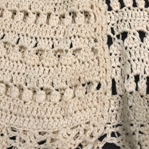 Crocheted vest - Picture 5 of 5